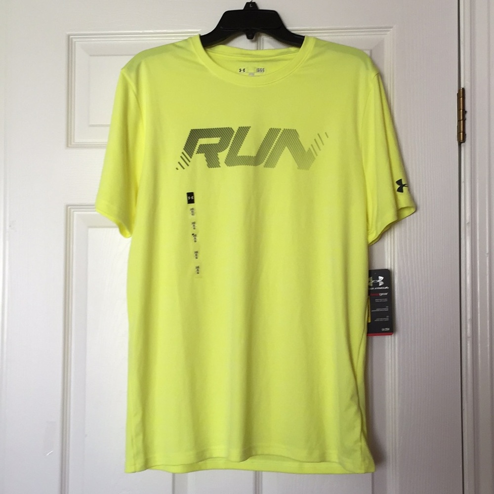 Under Armour Large Sport t-shirt Yellow
